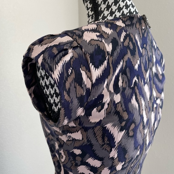 Abstract Pattern French Collection Dress - Picture 4 of 6